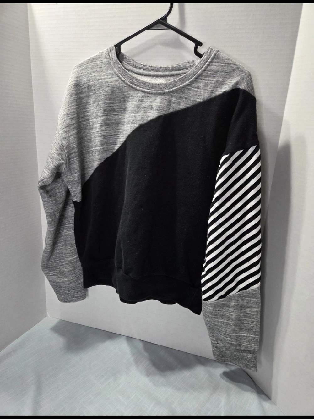 Reflex Gray and Black Fleece-Lined Sweatshirt Collar Detail